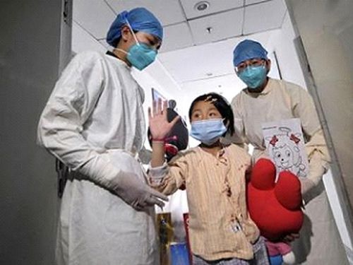 77 người Trung Quốc mắc H7N9, 16 người tử vong 
