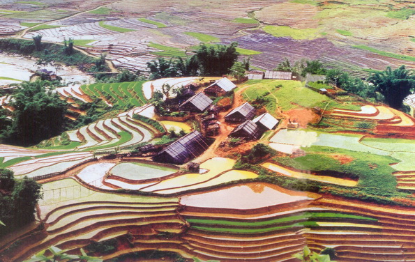Độc đáo kiến trúc nhà truyền thống vùng núi phía Bắc