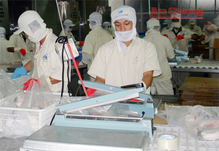 Giải mã” cuộc sống công nhân ngành thủy sản