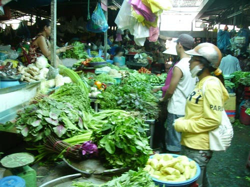 Hà Nội: Nguồn cung dồi dào, giá rau củ giảm mạnh