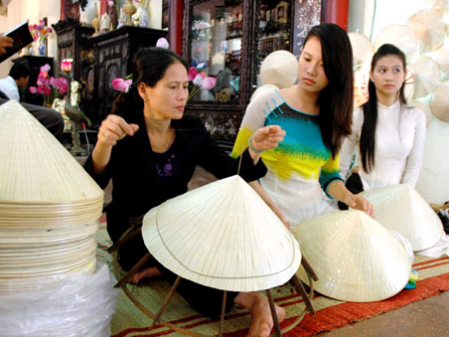 Làng nghề Thừa Thiên - Huế hút khách