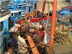 Ngư dân vẫn bám biển