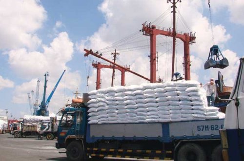 Nhập khẩu vật tư nông nghiệp tiếp tục tăng