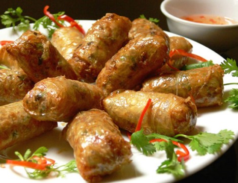 Thân thương chiếc bánh đa nem Ngự Câu
