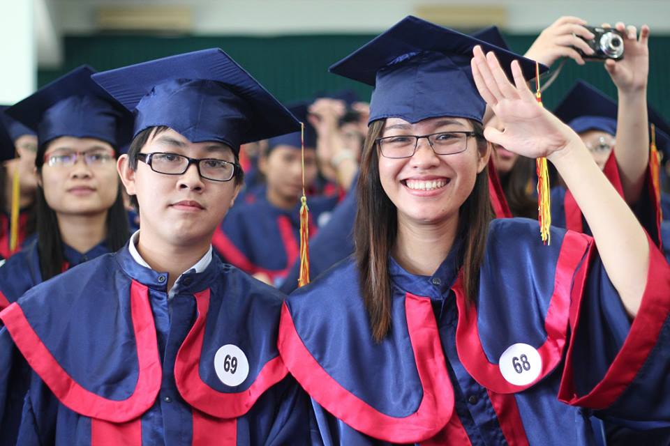 Thanh niên Việt Nam mất 6 năm để tìm việc ổn định