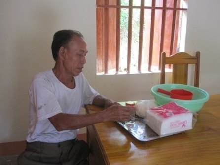 Thầy thuốc của dân nghèo và bài thuốc chữa bỏng