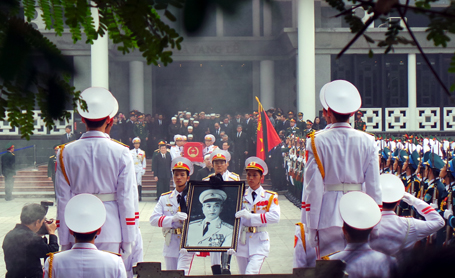 Thủ đô vĩnh biệt Đại tướng...